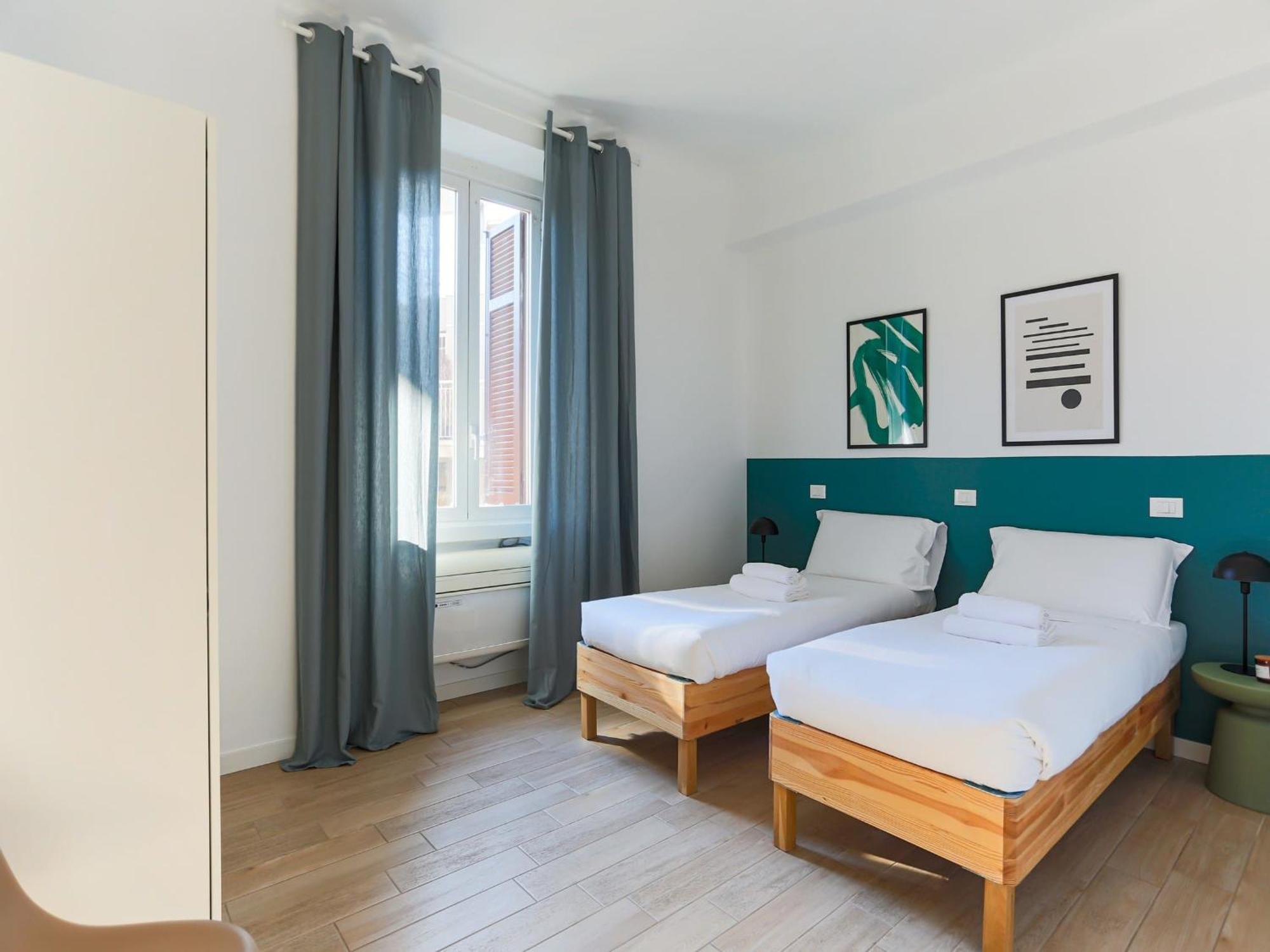 The Best Rent - Spacious Two Bedrooms Apartment Near Porta Romana Milan Bagian luar foto